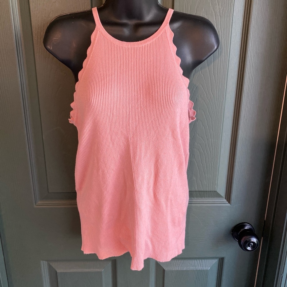 Scallop-Edge Ribbed Tank Top - Pink